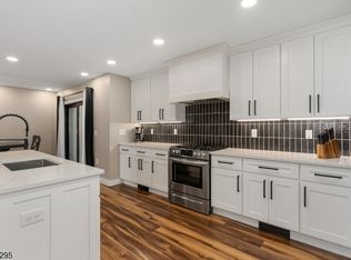 28 Rupell Rd, Clinton, NJ 08809