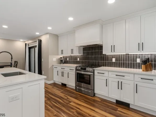 28 Rupells Rd, Union Twp., NJ 08809