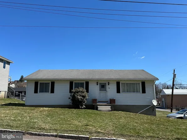 18 Mill St, Frostburg, MD 21532