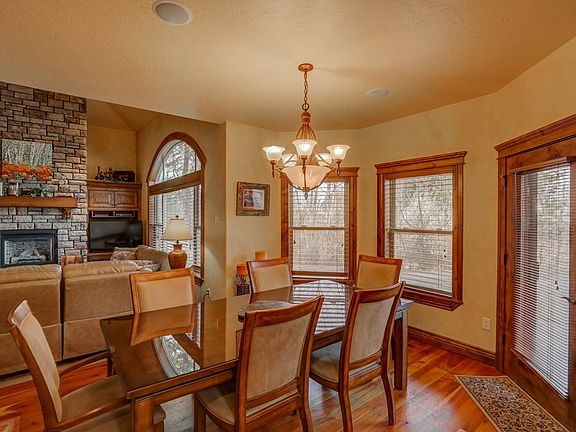 3rd image of 620 Blue Water Cir Unit 11