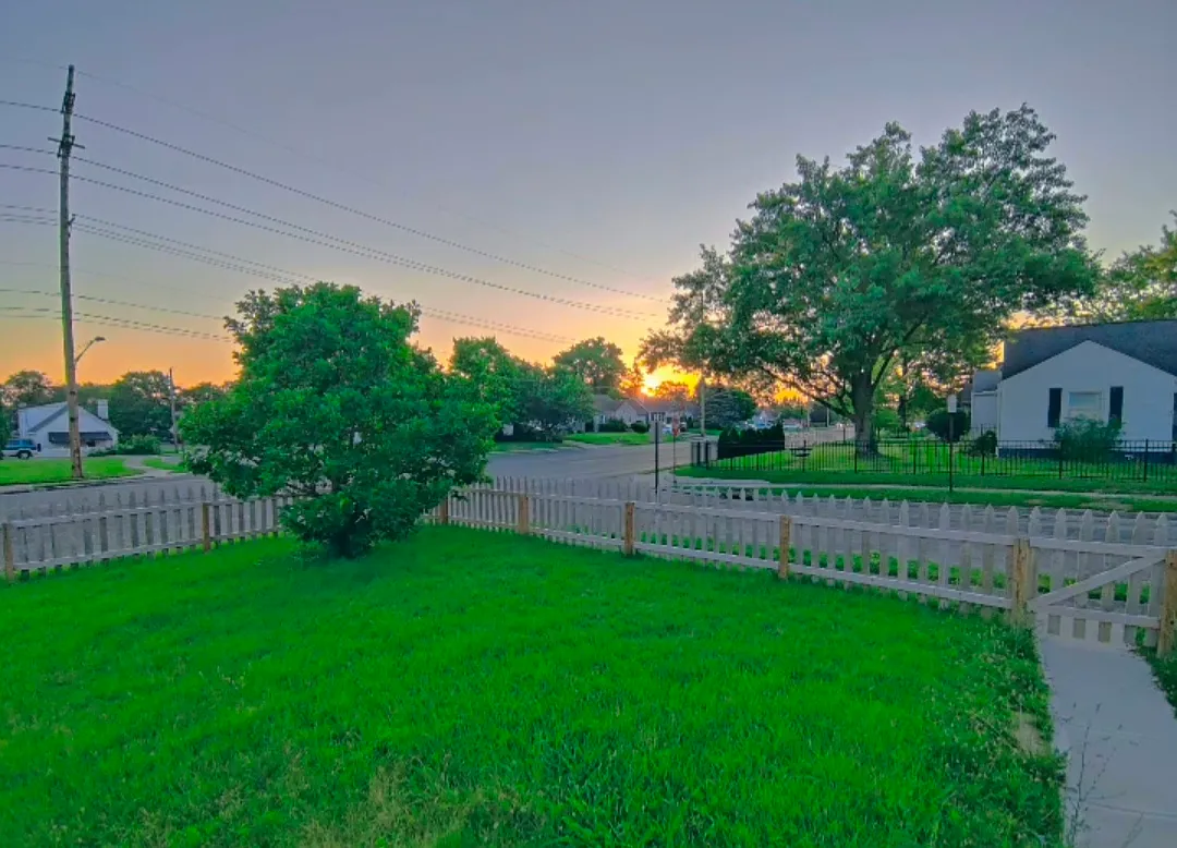 2 bed, 1660 sqft, $2,095 — Photo 3