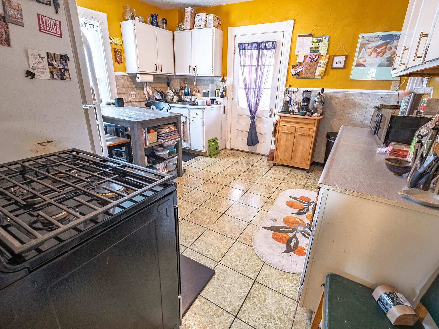 4 bed, 2100 sqft, $3,800 — Photo 3