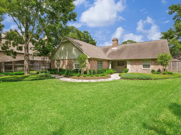 12107 Beauregard Dr, Houston, TX 77024