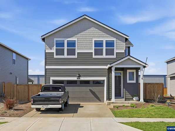 5461 Earth Pl NE, Salem, OR 97305