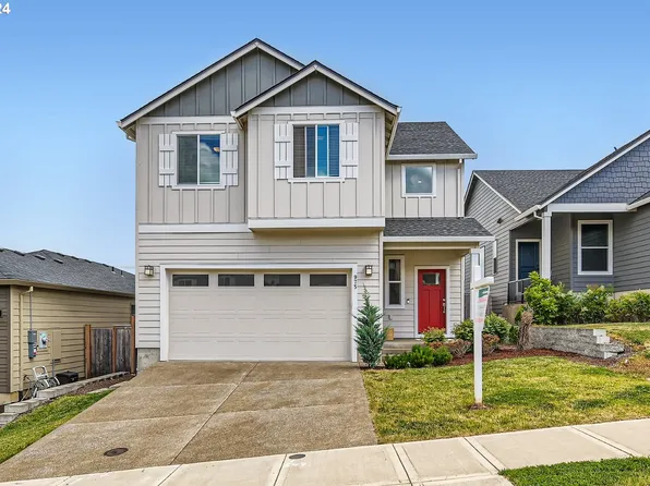 975 NE Pinebreak Dr, Estacada, OR 97023