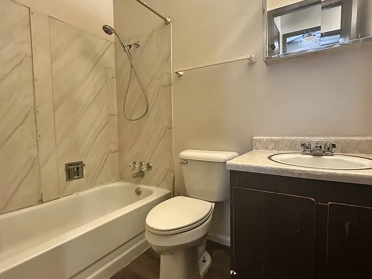 206 N Madison St #3 — Photo 3