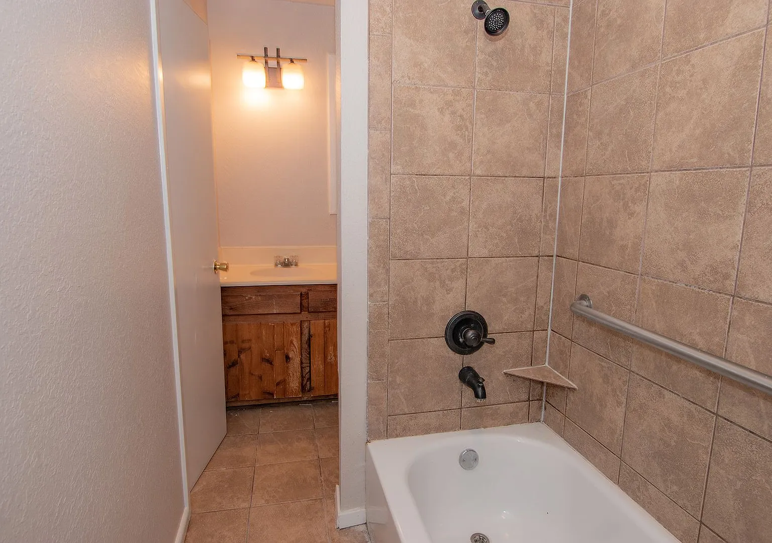 3400 Nashville- House — Photo 1