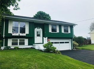 14 Mountview Rd E, Bath, NY 14810