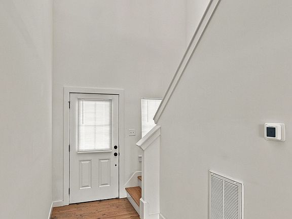 2nd image of 1104 Alcove Way