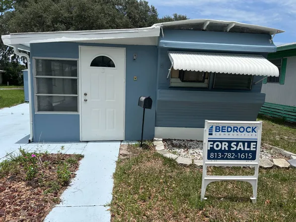 38033 Hall Ave, Zephyrhills, FL 33542