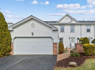 1157 Old Farm Rd, Lawrence, PA 15055