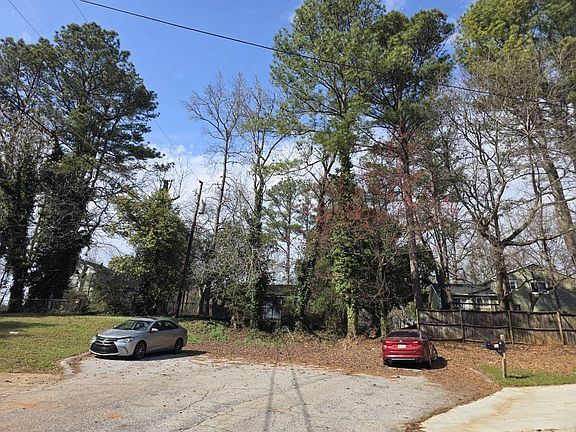 5th image of 661 Bantry Ln