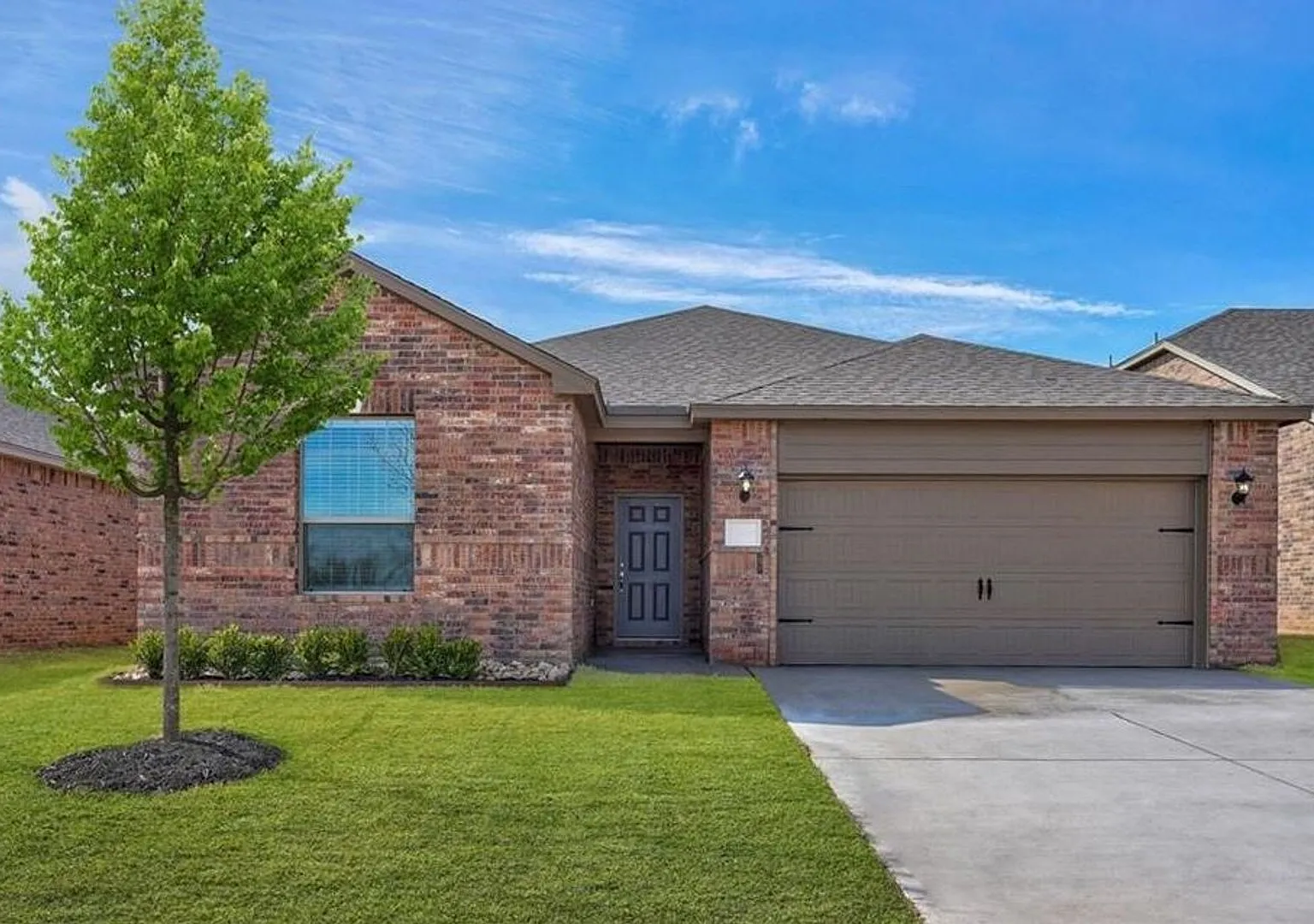 Charming El Reno Home with Beautiful Backyard Garden — Photo 1