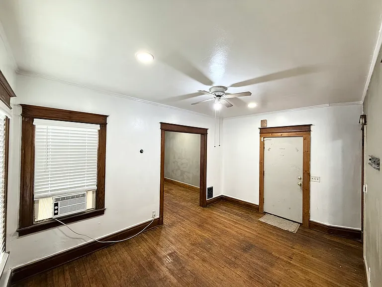 255 Ravine Ave — Photo 13