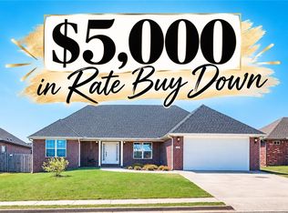 204 Monroe St, Centerton, AR 72719