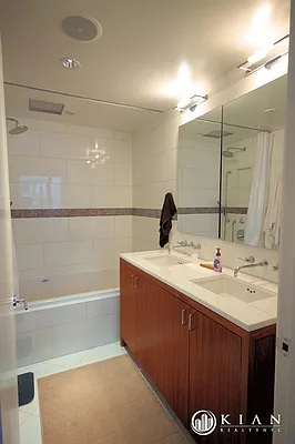 Rented by Kian Realty | media 10