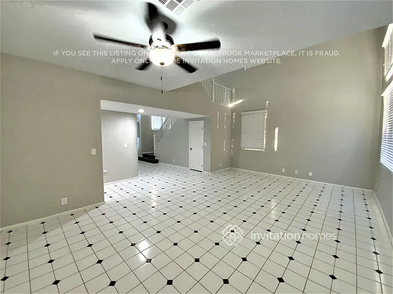 5509 Flora Spray St — Photo 6