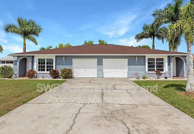 919 SW 48th Ter — Photo 1