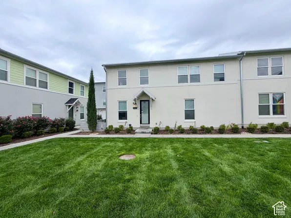 10563 S Redknife Dr, South Jordan, UT 84009