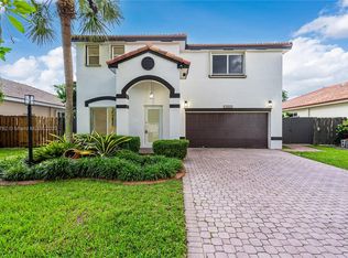 16456 SW 76th St, Miami, FL 33193