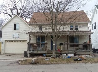 323 North St, Lapeer, MI 48446