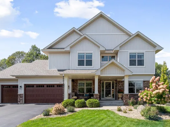 1150 Moers Dr, Chaska, MN 55318