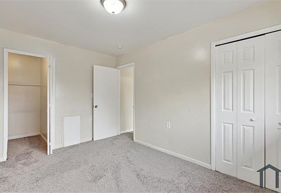 4th image of 18417 W Chicago St APT 3