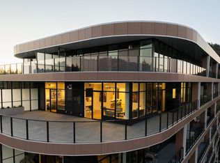 2000 Hannington Rd #1702, Langford, BC V9B6R6