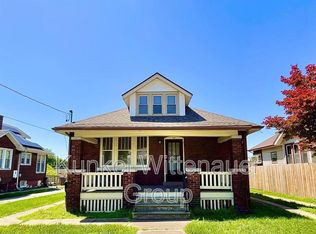 20 N 28th St, Belleville, IL 62226
