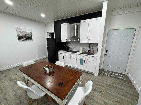 3rd image of 503 W Palm Dr #B1