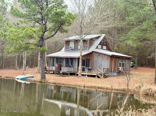 178 Wadsworth Rd, Ellisville, MS 39437