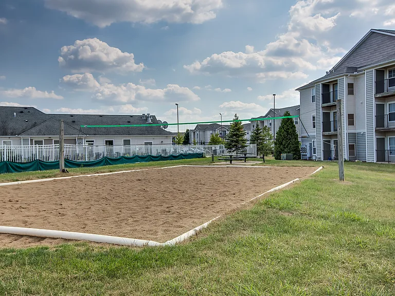 The Village at Chandler Crossings - Furnished Student Living - Priced Per Room — Photo 3