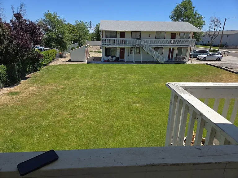 2049 SW 6th Ave — Photo 9