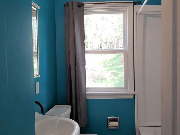 4th image of 4119 Woodland Ave