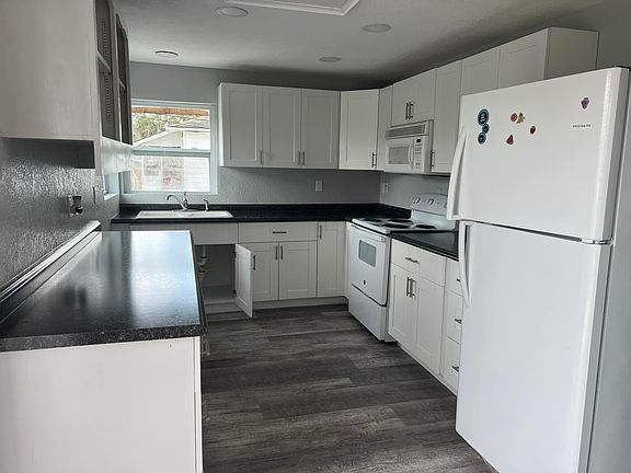 2nd image of 129 N Franklin St #129