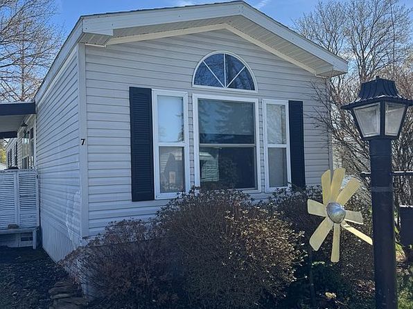 7 Cedar St