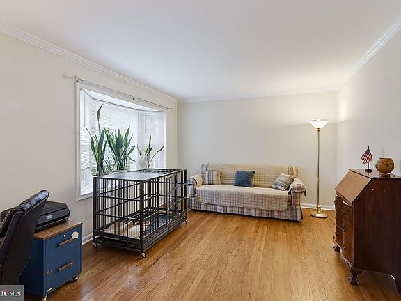 4th image of 28720 Greenberry Dr