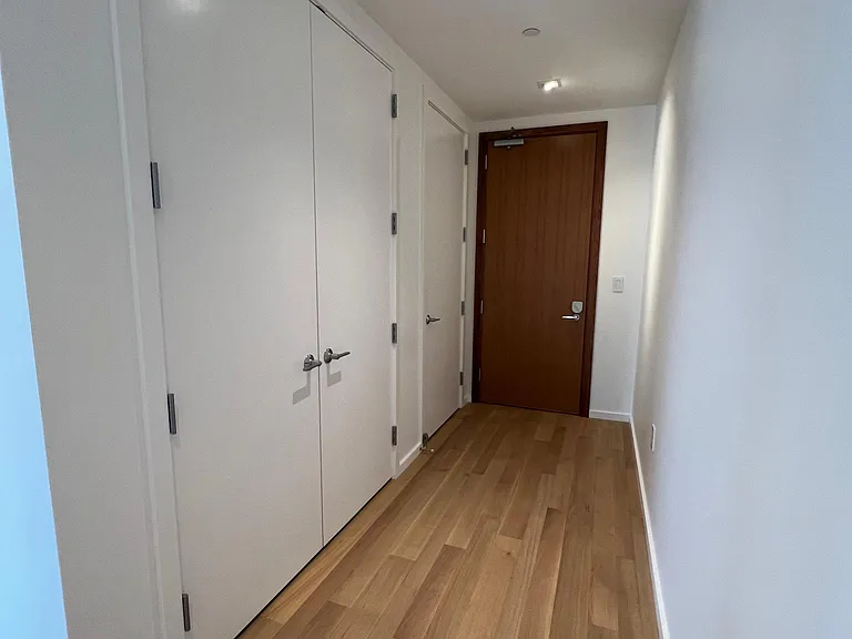 1075 NW Northrup St #2312 — Photo 8