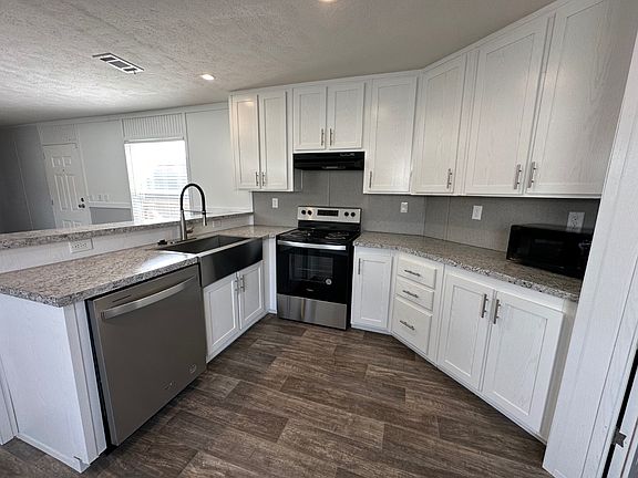 2nd image of 122 Mooney Rd