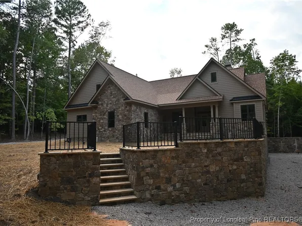 327 Kate Place St, Carthage, NC 28327