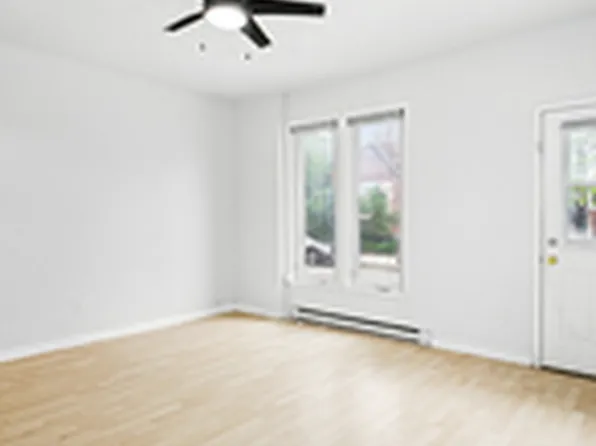 155 Florence St #2, Ottawa, ON K1R 5N3