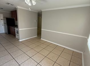403 Cleveland St APT A, Auburndale, FL 33823