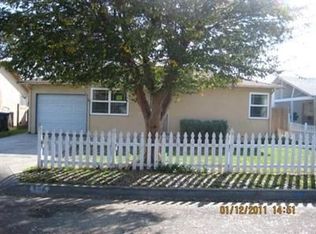 116 E Dunham Ave, Madera, CA 93637