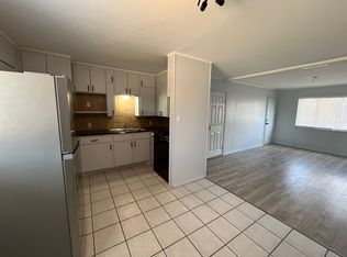 207 N Winchester Way UNIT 4, Pilot Pt, TX 76258