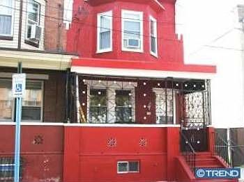 1st image of 723 E Westmoreland St #33