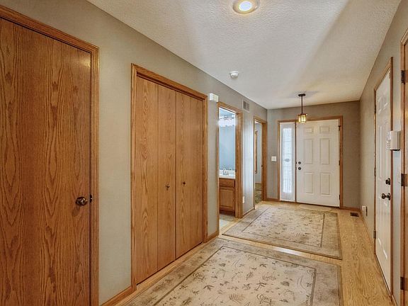 3rd image of 5200 Villa Dr Unit 51