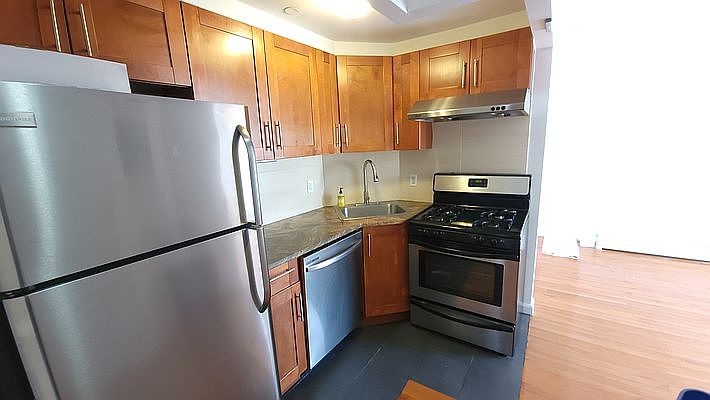 1st image of 31 Monroe St APT 11