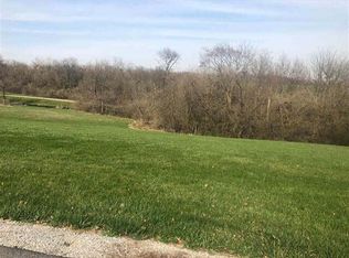 624 Suncrest Dr, Sherrard, IL 61281