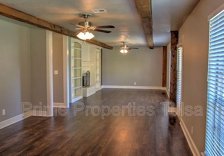 7907 E 80th St — Photo 11