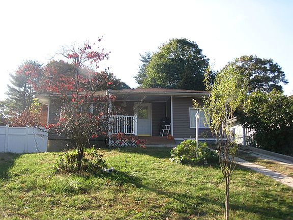 2nd image of 70 S Evergreen Dr